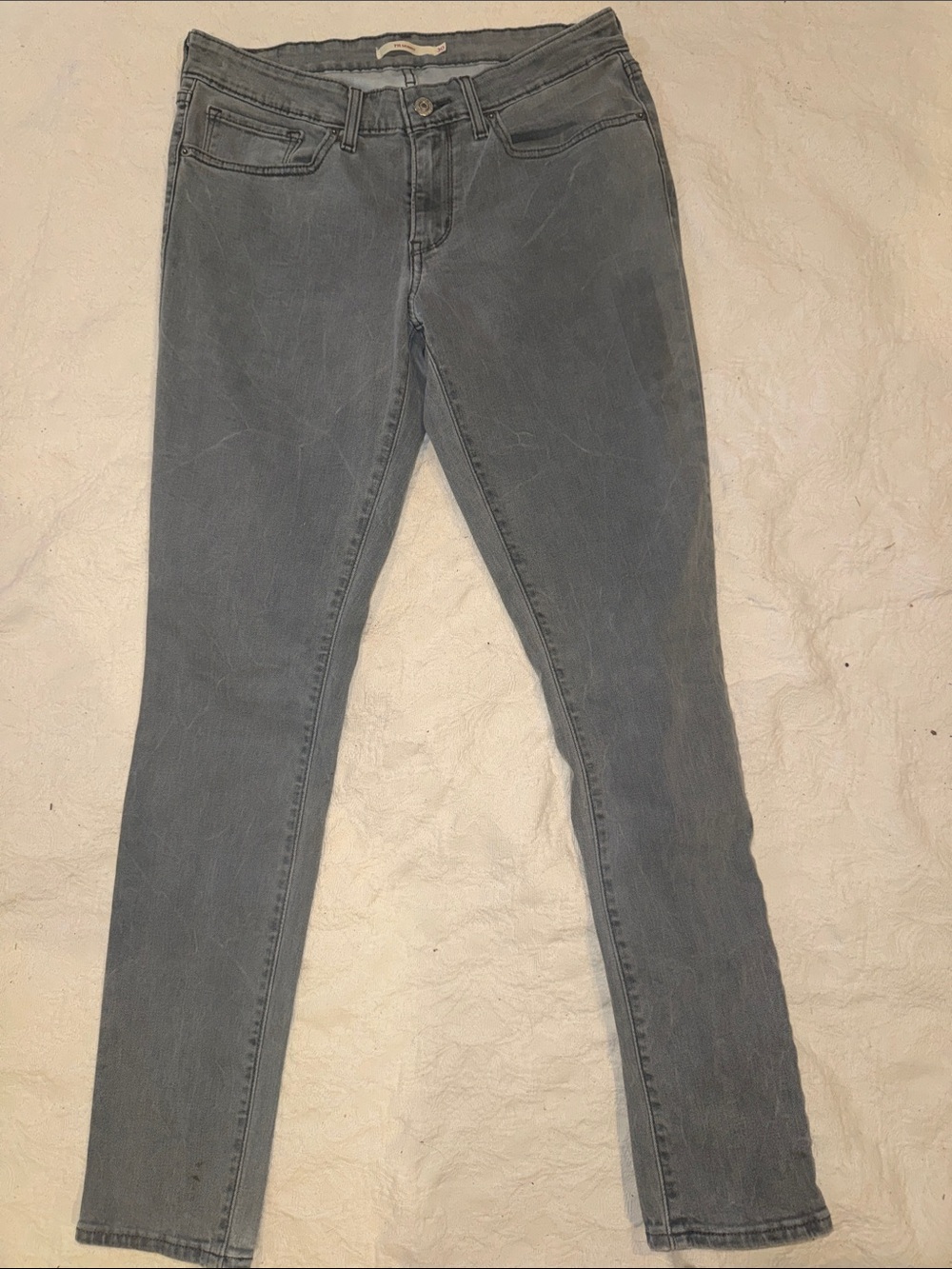 Levi's Women's Skinny Jeans in Light Gray